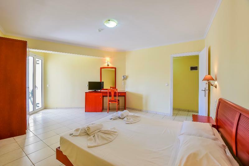 Timos Hotel 라가나스 외부 사진